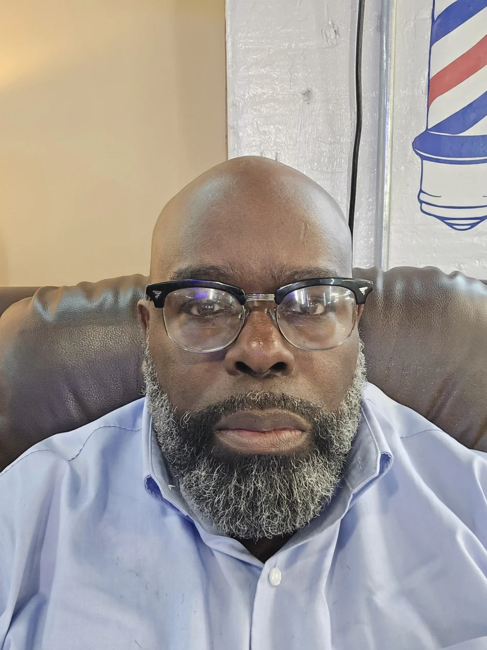 Pastor Donovan Price, fundador y director ejecutivo de Solutions and Resources